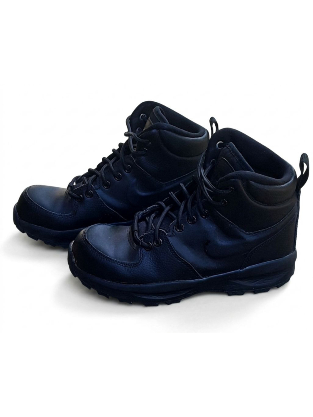 Nike Manoa Waterproof Boots 2017
-Triple Black (HFO750 -001) SZ 4Y